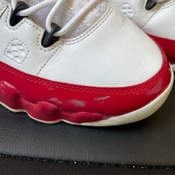 Jordan9 - Picture 2 of 8